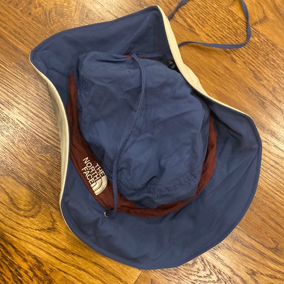 The North Face Other - The North Face all weather drawstring hat baby burgundy